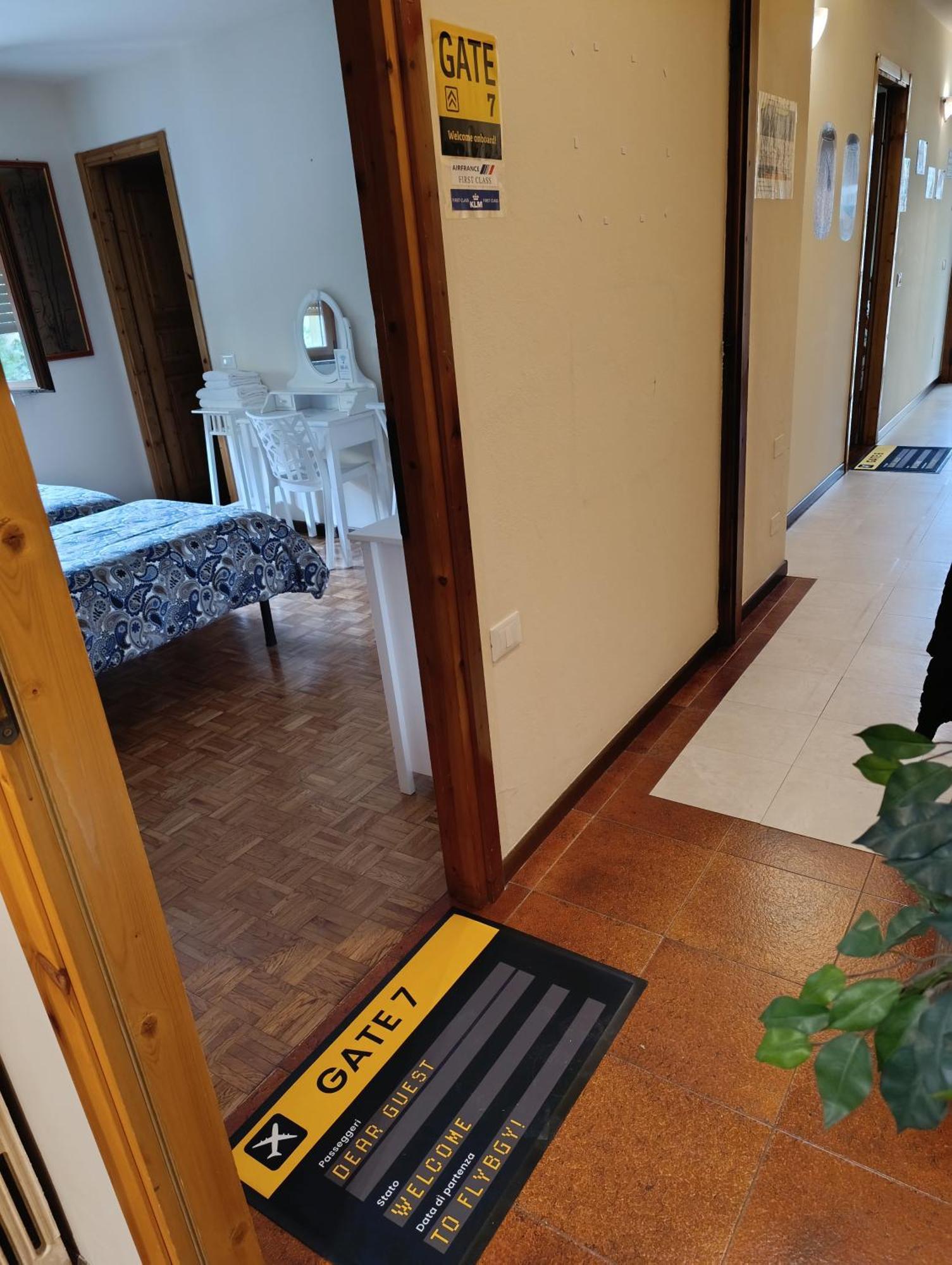 Hotel Flybgy Orio al Serio Esterno foto
